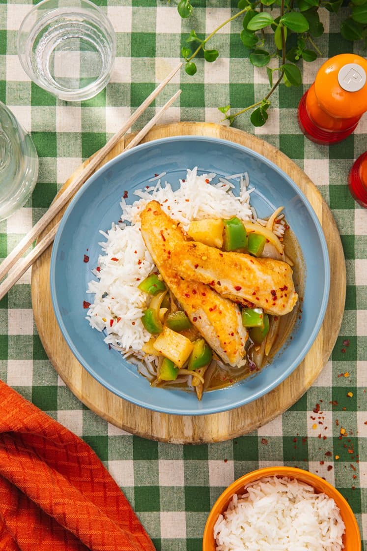Sweet 'n sour med kylling, grøn peber og ananas