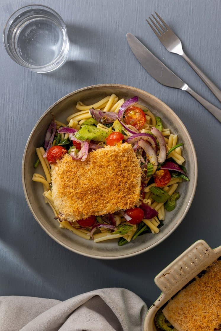 Casarecce med gratineret fisk, spinat og citron